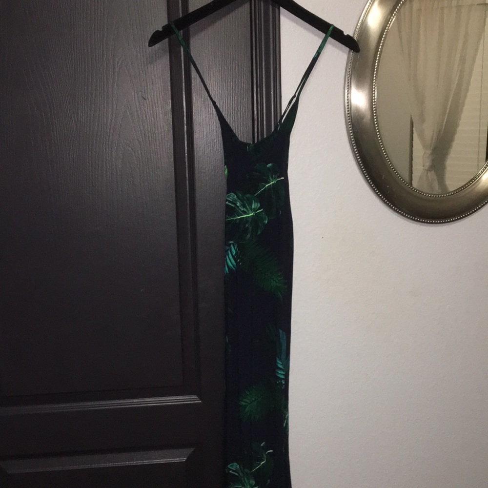 old navy leaf print maxi dress